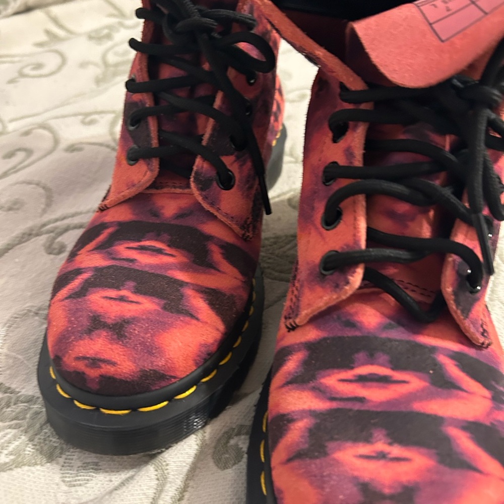Vibrant Patterned Lace-Up Boots - Picture 4 of 8